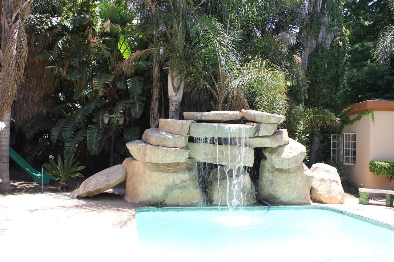 Summer Place Hotel Germiston Exterior foto